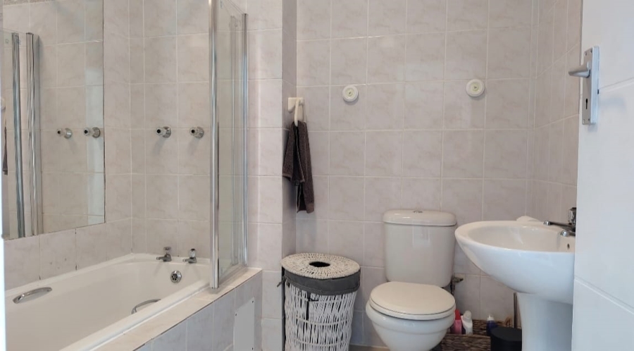 2 Bedroom Property for Sale in De Bakke Western Cape